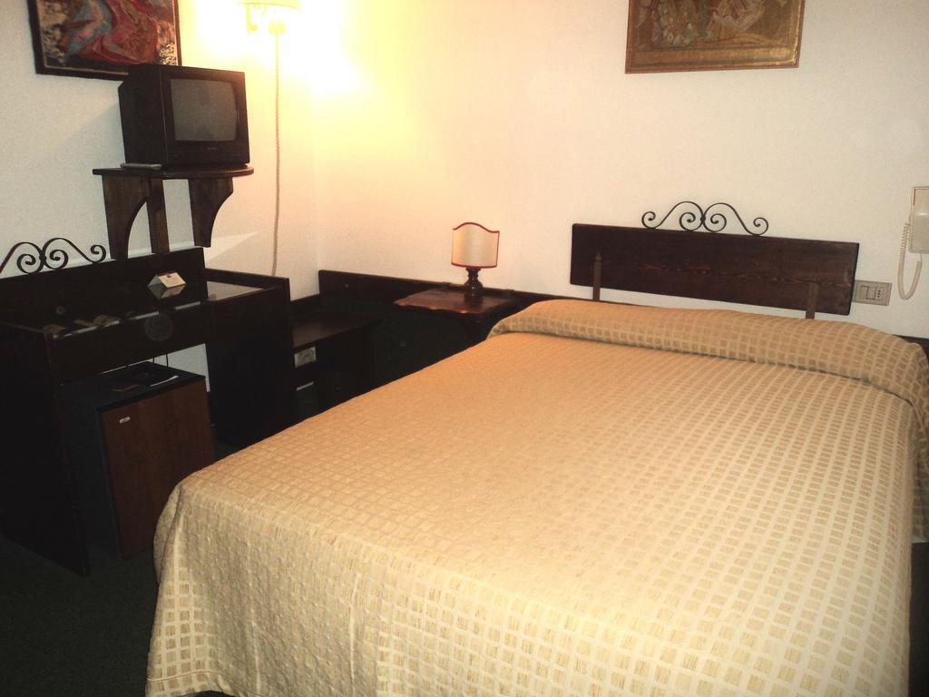 Hotel Gio Wine E Jazz Area 4*
